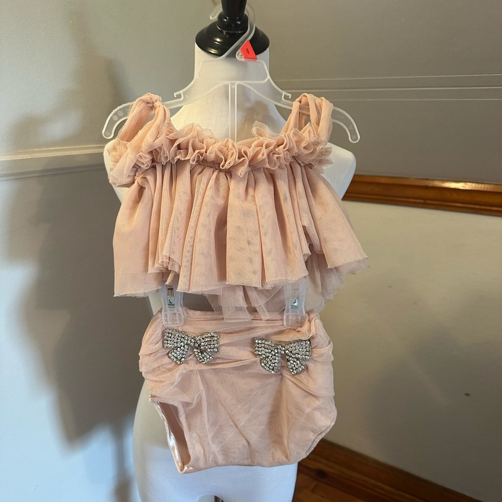 Ruffled Pink Baby Outfit Rhinestone Bow top and bloomer set for photos vintage